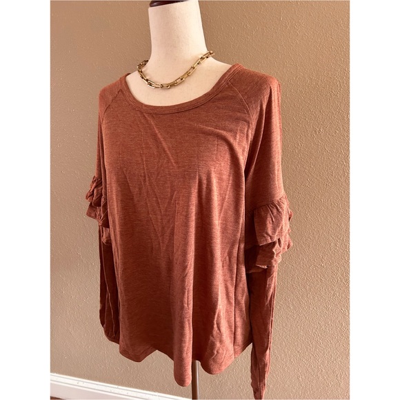 Ruffle long sleeve top - Picture 5 of 7